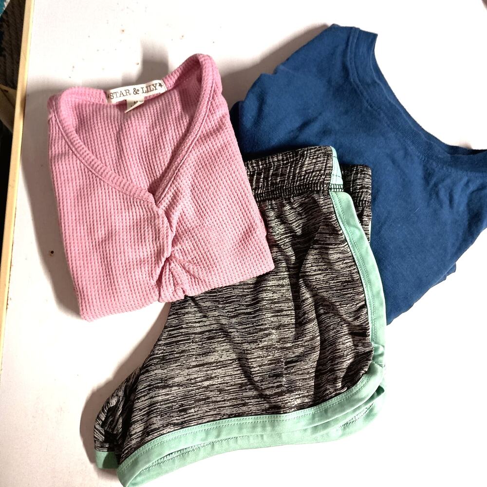 Bundle of Girl's Clothing - Size M - Variety of Stylish & Comfy Pieces